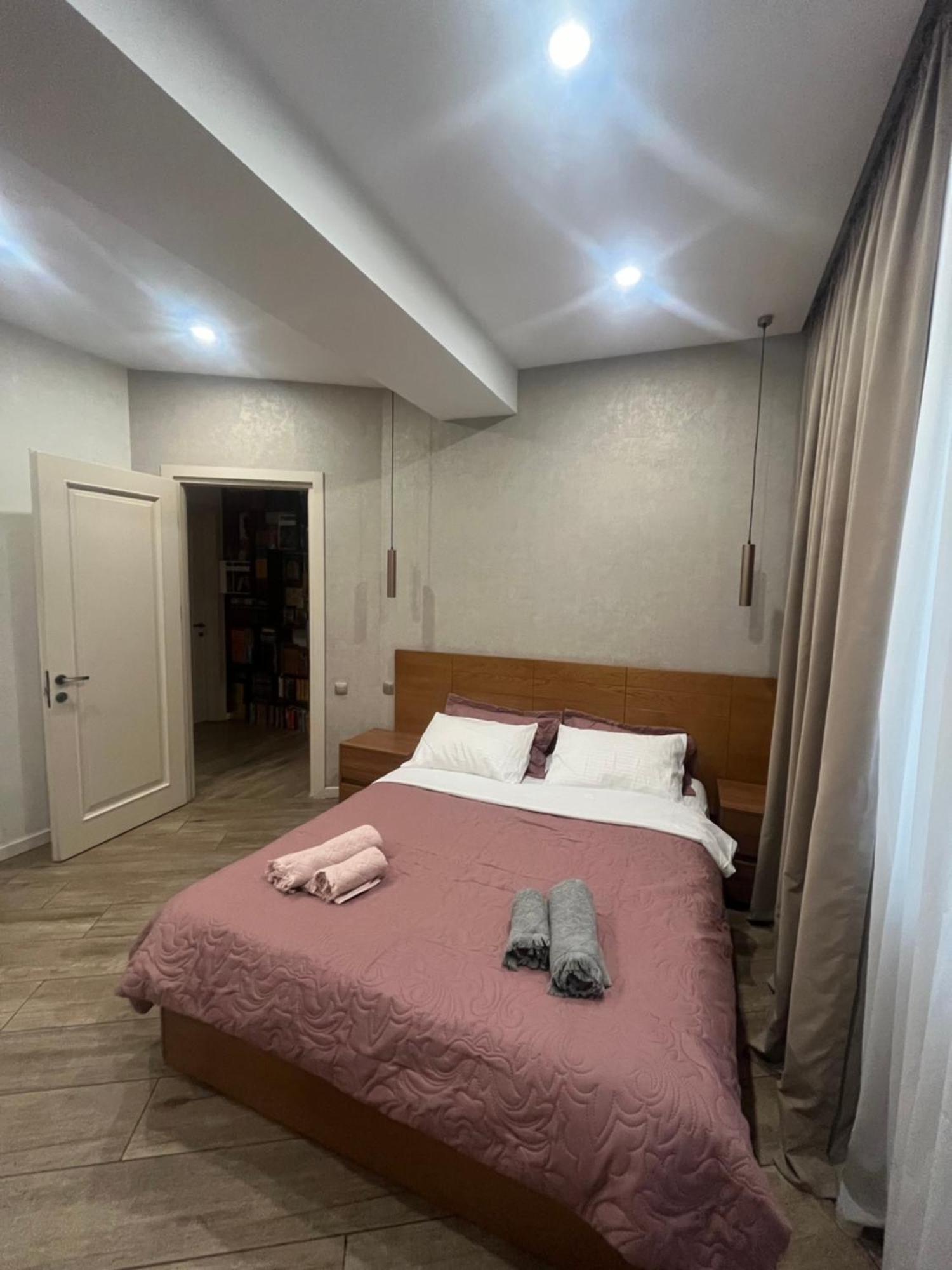 Panorama Khiliani Appartement Tbilisi Buitenkant foto