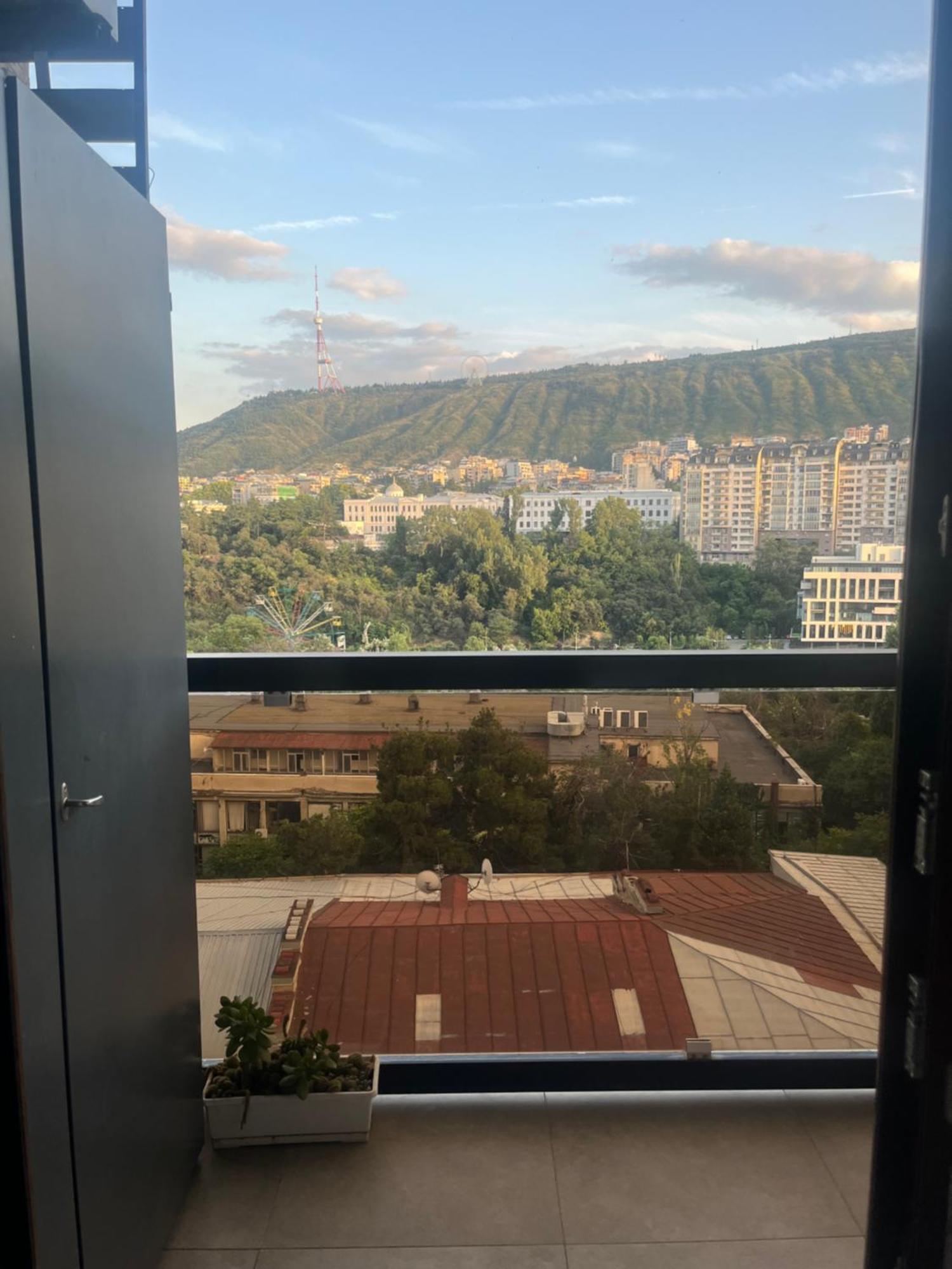 Panorama Khiliani Appartement Tbilisi Buitenkant foto