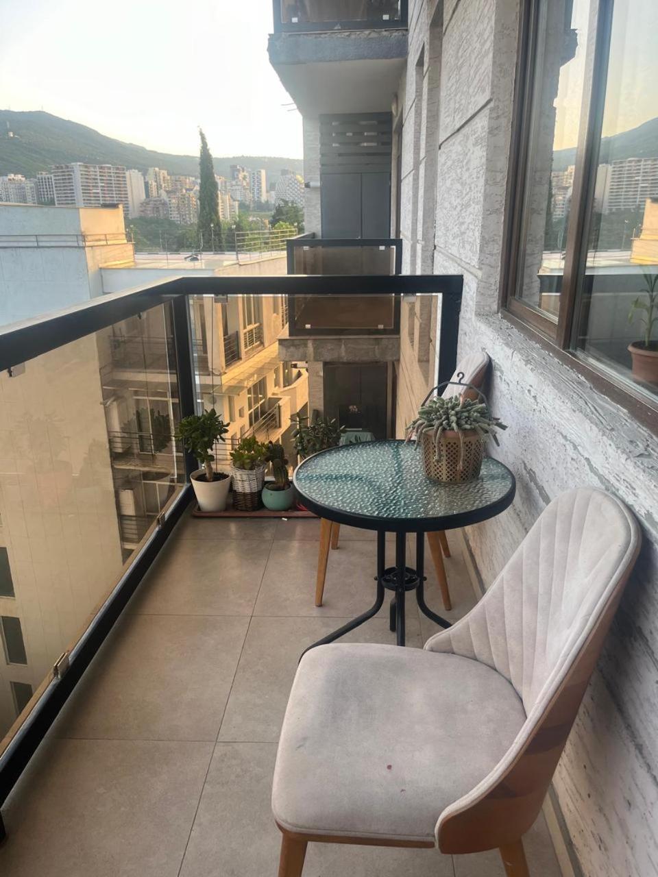 Panorama Khiliani Appartement Tbilisi Buitenkant foto
