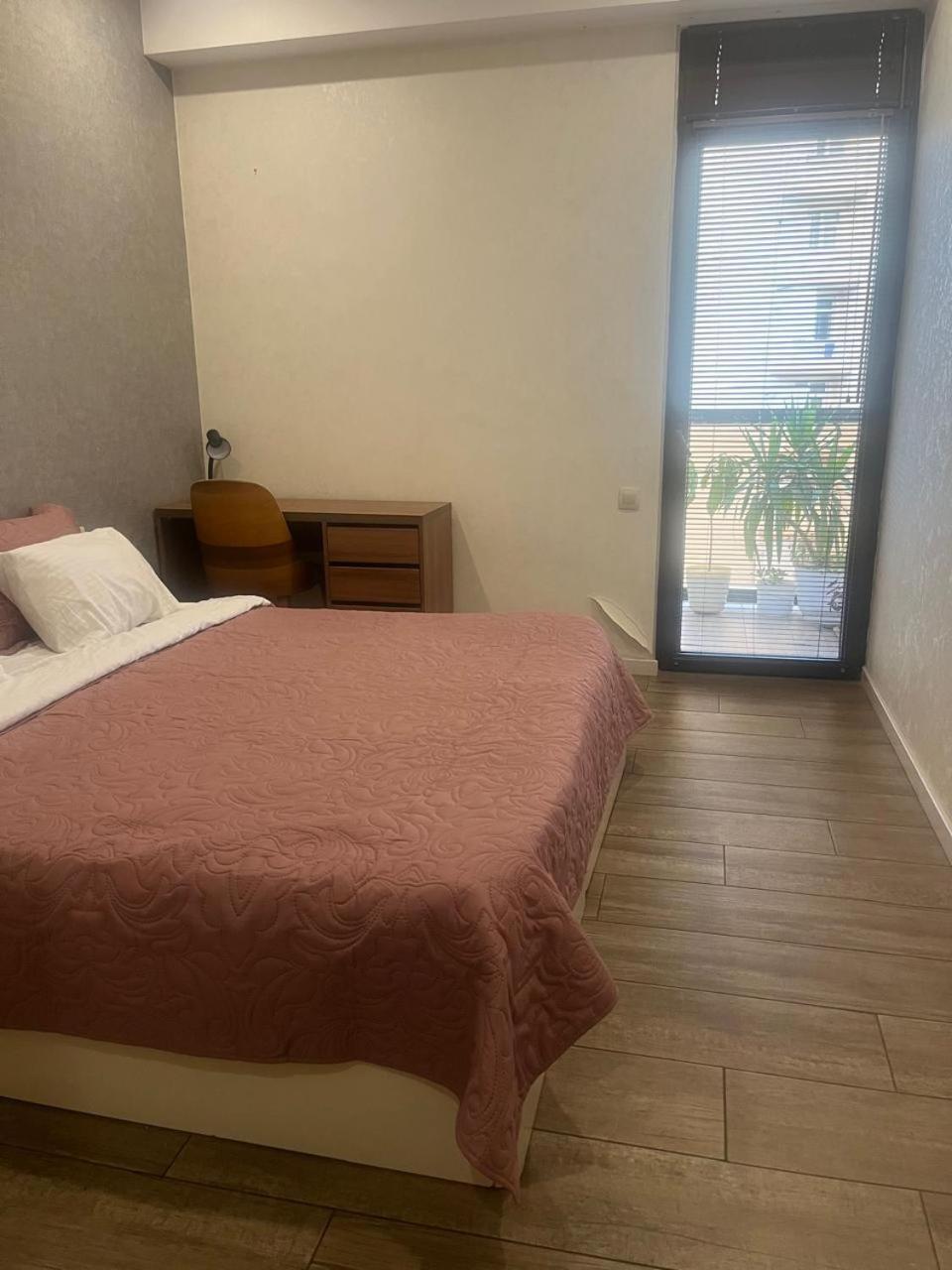 Panorama Khiliani Appartement Tbilisi Buitenkant foto