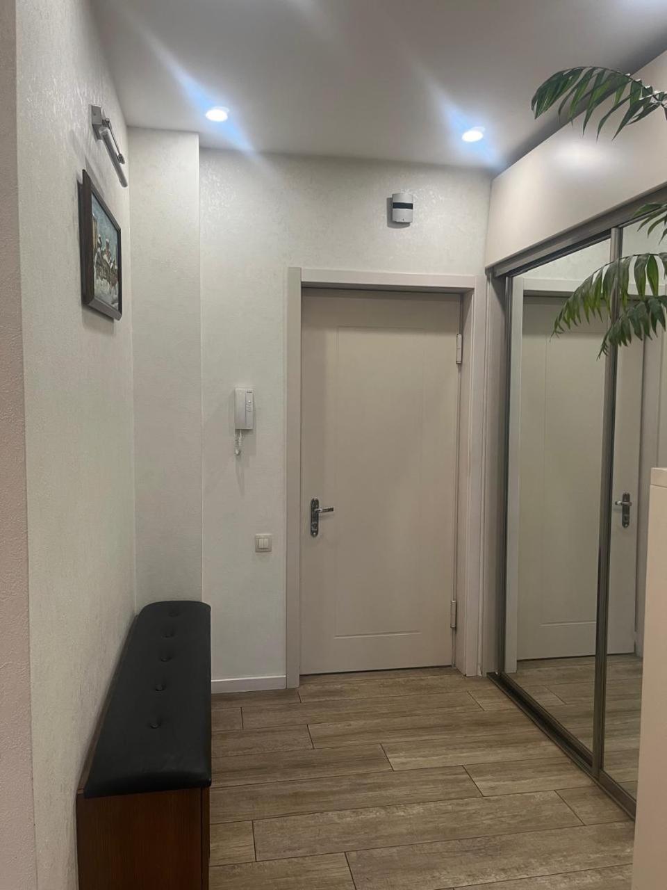 Panorama Khiliani Appartement Tbilisi Buitenkant foto